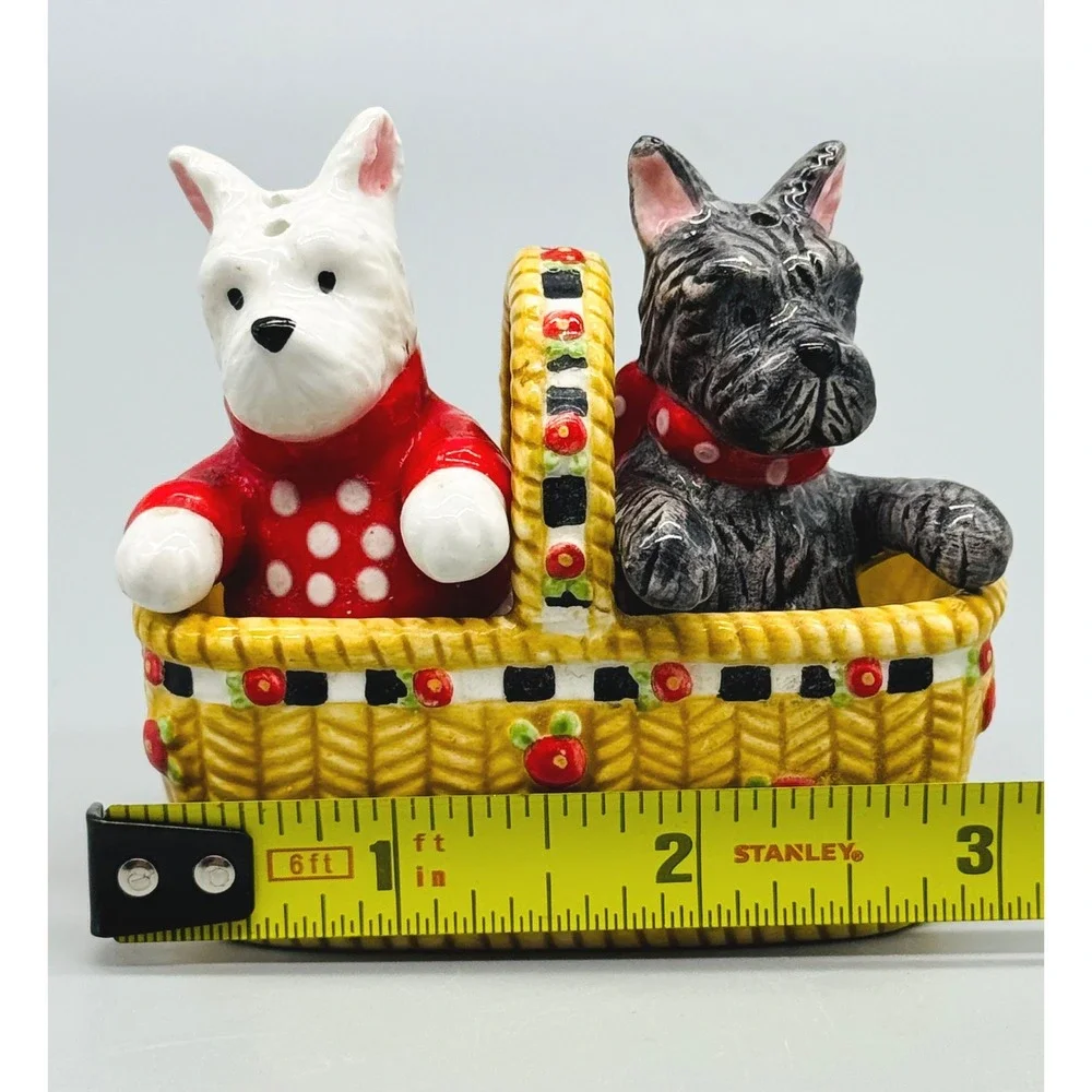 Mary Engelbreit Scottie Westie Dog Salt and Pepper Shakers Basket Set 2002